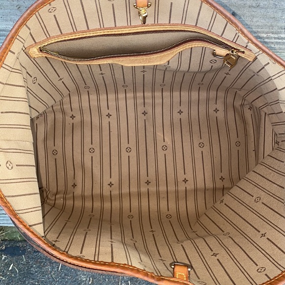 Louis Vuitton Delightful MM - Picture 10 of 15